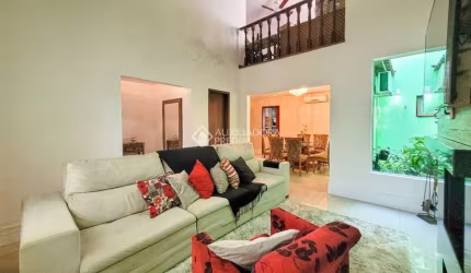 Casa com 3 quartos à venda na Rua Antônio Manoel da Rosa, 39, Jardim Itu Sabará, Porto Alegre, 279 m2 por R$ 1.300.000