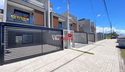 Triplex com piscina a Beira Mar em Matinhos