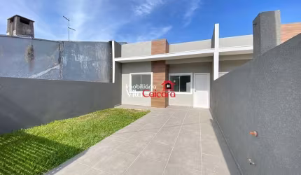 Casa nova com 3 quartos e piscina em Matinhos