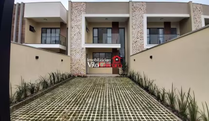 Sobrados quadra mar com piscina Pontal do Paraná
