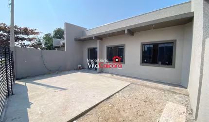 Casa nova com 02 quartos à venda em Matinhos