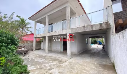 Sobrado com 4 quartos na quadra mar em Matinhos