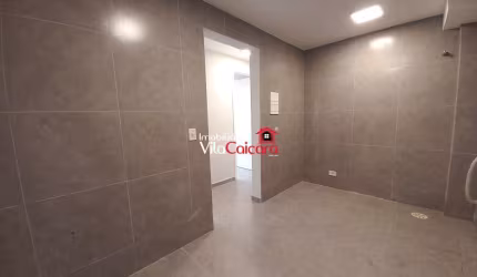 APARTAMENTO COM 3 QUARTOS RECÉM REFORMADO