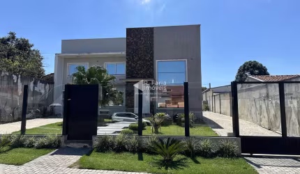 Casa com 5 quartos à venda no Boqueirão, Curitiba  por R$ 2.500.000