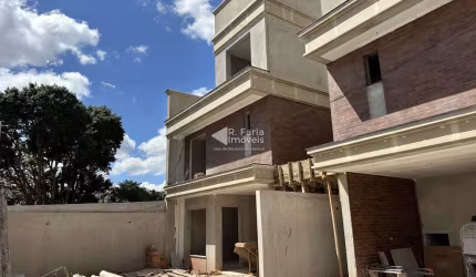 Casa em condomínio fechado com 4 quartos à venda na Rua Professor Oscar Martins Gomes, 273, Xaxim, Curitiba por R$ 750.000