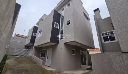 Casa em condomínio fechado com 3 quartos à venda na Rua Jorge de Poli, 240, Xaxim, Curitiba por R$ 660.000