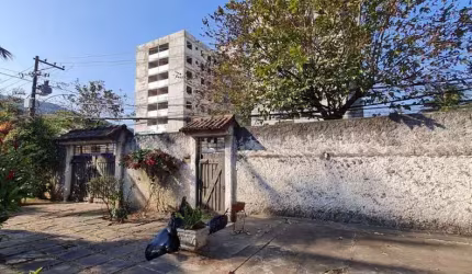 Casa para Venda em Rio de Janeiro, Taquara, 4 dormitórios, 1 suíte, 6 banheiros, 4 vagas