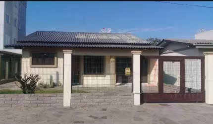 Casa 4 Dormitórios à venda no Bairro Curumim com 90 m² de área privativa