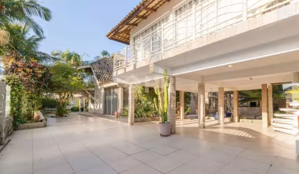 Casa com 3 quartos à venda na Rua das Rosas, 130, Balneário Flórida, Matinhos, 280 m2 por R$ 2.600.000
