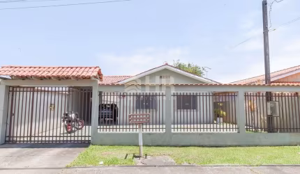Casa com 3 quartos à venda na Rua Plínio Tourinho, 415, Praia de Leste, Pontal do Paraná, 149 m2 por R$ 800.000