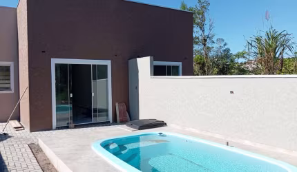Casa com 3 quartos à venda na Rua Dezenove, 202, Saint Etiene, Matinhos, 78 m2 por R$ 420.000