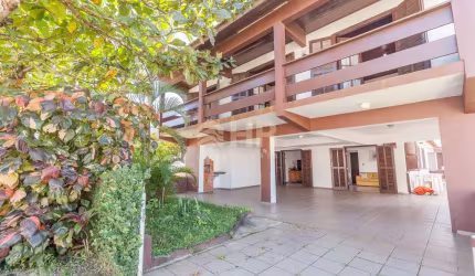 Casa com 5 quartos à venda na Rua A, 70, Praia Grande, Matinhos, 330 m2 por R$ 1.100.000