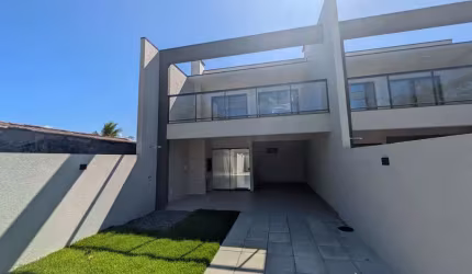 Casa com 3 quartos à venda no Coroados, Guaratuba , 270 m2 por R$ 750.000