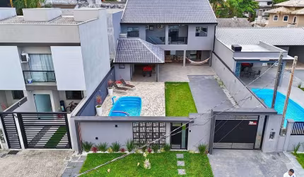 Casa com 4 quartos à venda na Rua Toledo, 64, Centro, Matinhos, 208 m2 por R$ 1.800.000