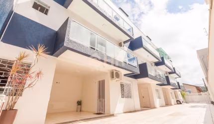 Casa com 4 quartos à venda na Avenida Guarapuava, 520, Caiobá, Matinhos, 146 m2 por R$ 990.000