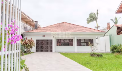 Casa com 4 quartos à venda na Rua São Mateus, 680, Caiobá, Matinhos, 120 m2 por R$ 1.820.000