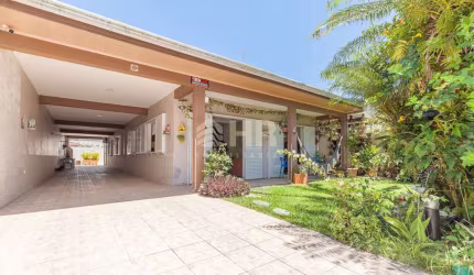 Casa com 4 quartos à venda na Rua Odilon Santana Gomes, 29, Balneário Caravelas, Matinhos, 400 m2 por R$ 1.350.000