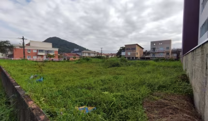 Terreno à venda na Avenida Guarapuava, 1290, Caiobá, Matinhos por R$ 1.310.000