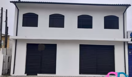 Ótimo ponto comercial no Centro da Cidade de Ubatuba - SP.