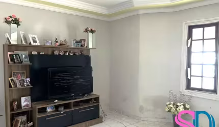 Casa com 5 dormitórios, para venda, no Parque Mondesir, Lorena - SP