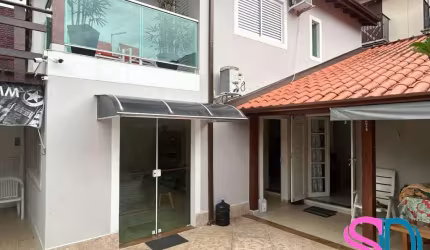 Casa com 3 dormitórios, para venda, no bairro Acaraú, em Ubatuba - SP