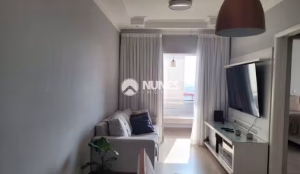 Apartamento com sacada de 66 m² em Quitaúna.