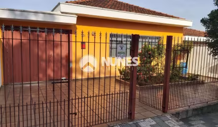Maravilhosa casa térrea de 04 dormitórios no Bela Vista.