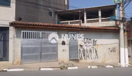 Sobrado de 03 dormitórios, 03 suítes em terreno grande de 258 m².