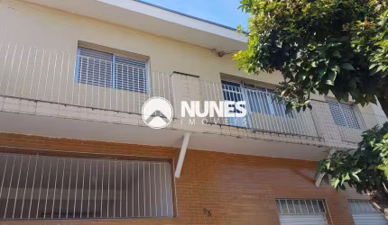 Casas Assobradadas com salão comercia- Jd. Abril