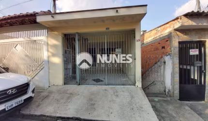 02 casas no Jd. Ayrosa com entradas independentes.