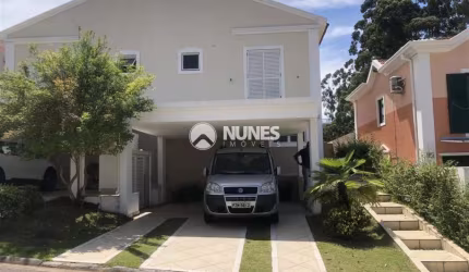 Linda Casa em Condomínio fechado