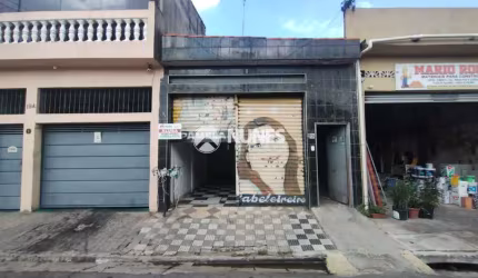 Salão comercial com ótima localização