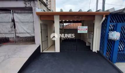 Casa independente recém reformada com ótima localização