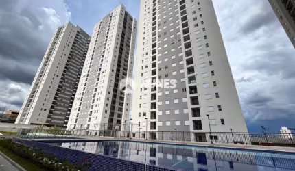 Amplo apartamento com localização privilegiada