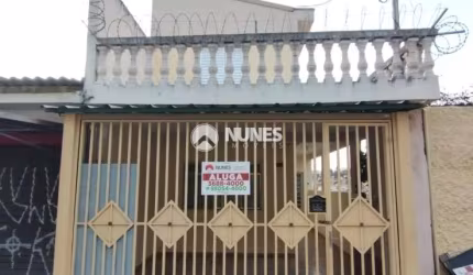 Sobrado independente, recém reformado no bairro do Rio Pequeno.