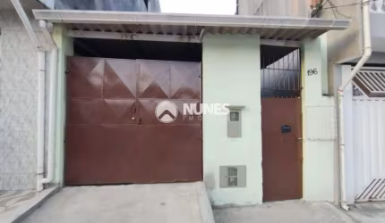 Oportunidade! Casa individual, com vaga de garagem/ 02 dormitórios em Barueri