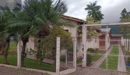 Casa à venda no Centro, Itati , 187 m2 por R$ 350.000