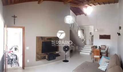 Casa à venda no Jardim Andere em Varginha com 3 quartos, 1 suíte, 4 banheiros, churrasqueira, 3 vagas