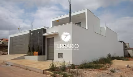 Casa à venda no Belo Horizonte em Varginha com 3 quartos, 1 suíte, churrasqueira, 3 vagas e energia fotovoltaica