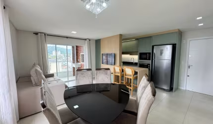 APARTAMENTO NOVO, TODO MOBILIADO E DECORADO EM LOCALIZAÇÃO PRIVILEGIADA!