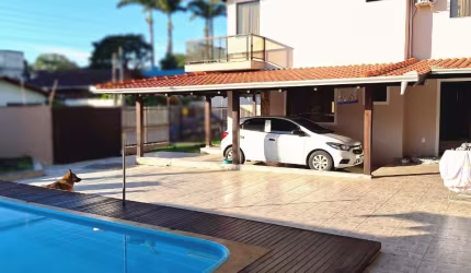 2 CASAS DE ALTO PADRÃO- AREA GOURMET- CHURRASQUEIRA E PISCINA!