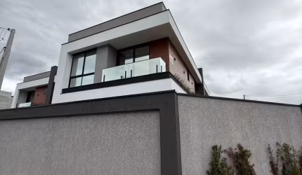 Sobrado novo à venda