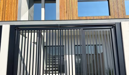 Sobrado novo no bairro São Francisco de Assis