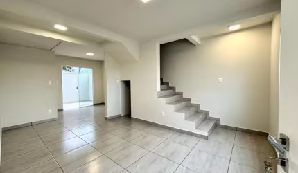 Sobrado novo com 2 quartos