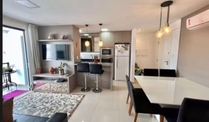 Apartamento lindo com móveis sob medida com 2 quartos sendo 1 suíte