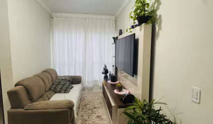 APARTAMENTO COM EXCELENTE LOCALIZAÇÃO