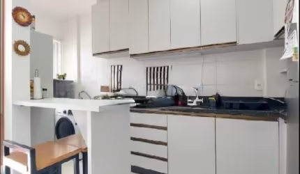 APARTAMENTO SEMI MOBILIADO