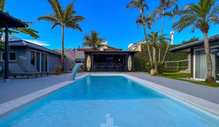 Casa Americana,5 Dormitórios, 2 terrenos, Jurerê Internacional