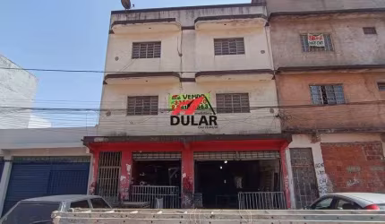 Vendo prédio, ADE 400