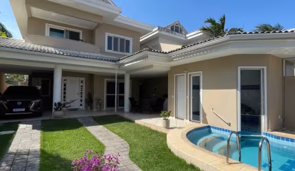 Casa Triplex à venda no condomínio Parc Des Palmiers, Recreio dos Bandeirantes.